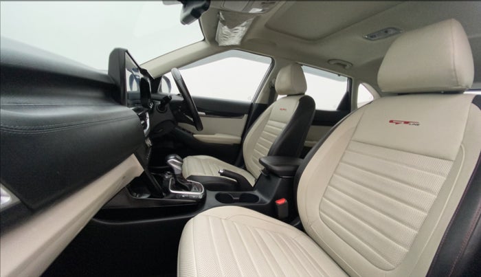 2019 KIA SELTOS GTX PLUS DCT 1.4 PETROL, Petrol, Automatic, 48,060 km, Right Side Front Door Cabin