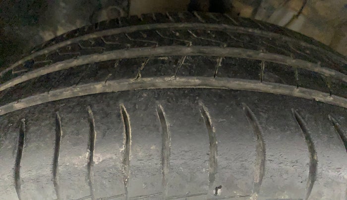 2020 Hyundai VENUE S 1.2, Petrol, Manual, 42,533 km, Left Front Tyre Tread