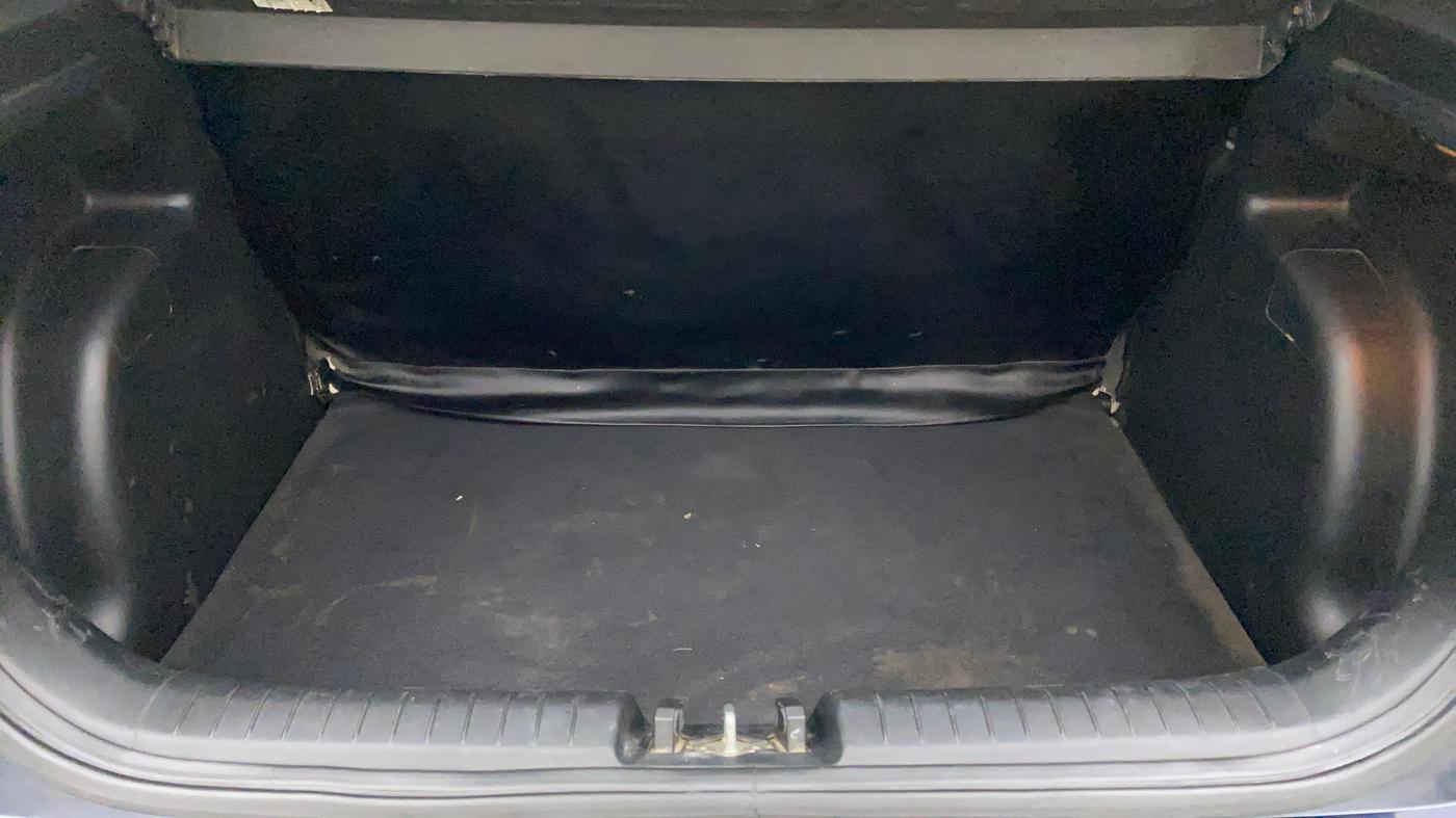 2020 Hyundai VENUE S 1.2, Petrol, Manual, 42,533 km, Boot Inside
