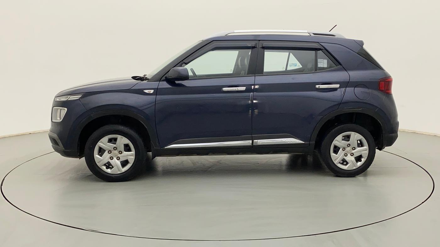 2020 Hyundai VENUE S 1.2, Petrol, Manual, 42,533 km, Left Side