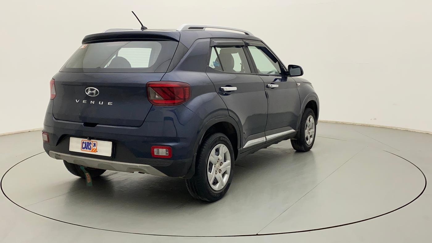 2020 Hyundai VENUE S 1.2, Petrol, Manual, 42,533 km, Right Back Diagonal