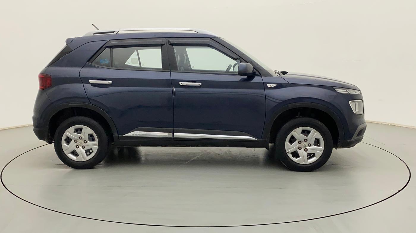 2020 Hyundai VENUE S 1.2, Petrol, Manual, 42,533 km, Right Side View