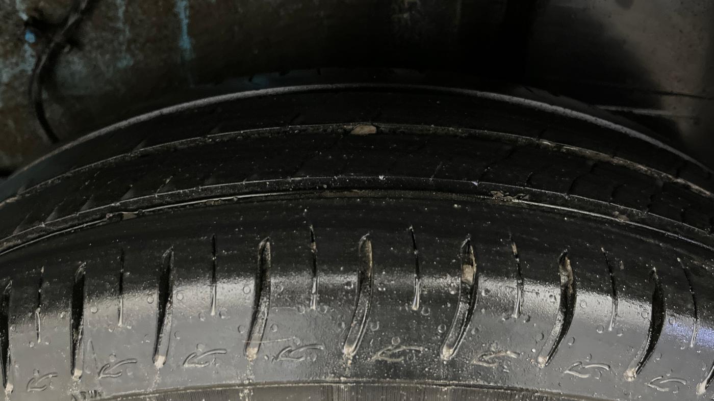 2026 Tata PUNCH Pure Plus 5 Speed MT, Petrol, Manual, 10,477 km, Left Rear Tyre Tread