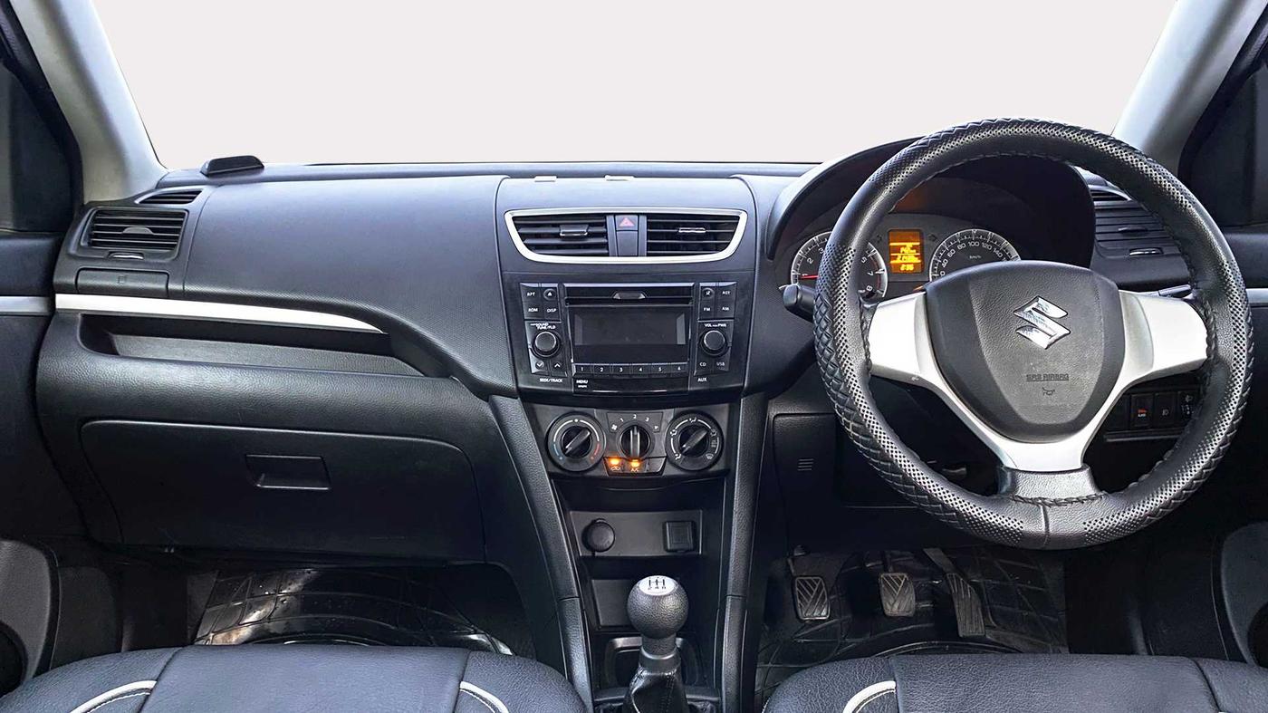2017 Maruti Swift VXI D, Petrol, Manual, 21,439 km, Dashboard