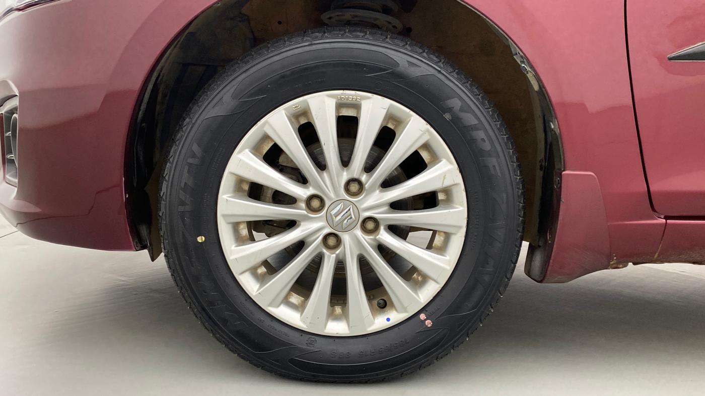 2016 Maruti Ciaz ZXI, Petrol, Manual, 27,972 km, Left Front Wheel