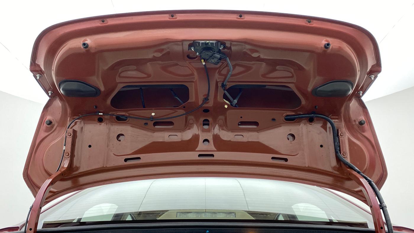 2016 Maruti Ciaz ZXI, Petrol, Manual, 27,972 km, Boot Door Open
