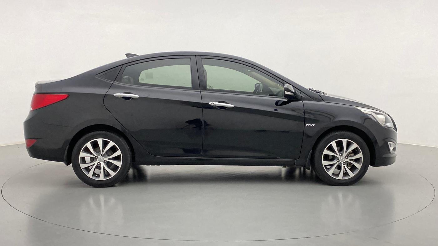 2017 Hyundai Verna FLUIDIC 1.6 SX VTVT, Petrol, Manual, 84,183 km, Right Side View