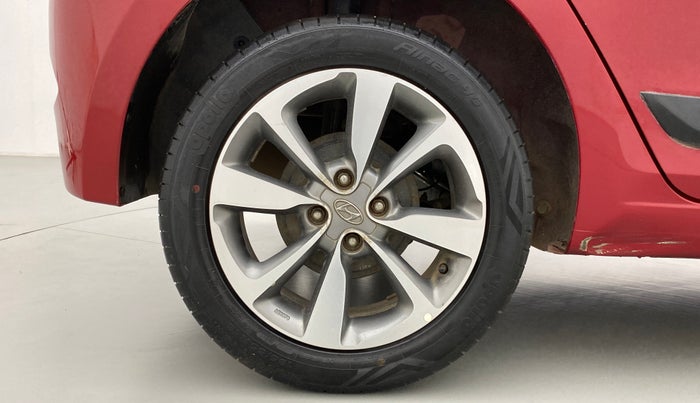 2014 Hyundai Elite i20 Sportz(O) 1.4 CRDi MT, Diesel, Manual, 90,059 km, Right Rear Wheel