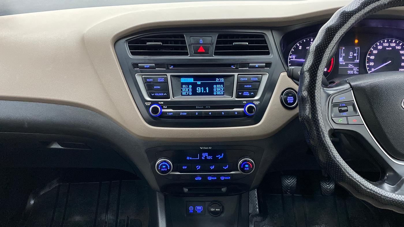 2014 Hyundai Elite i20 Sportz(O) 1.4 CRDi MT, Diesel, Manual, 90,059 km, Air Conditioner