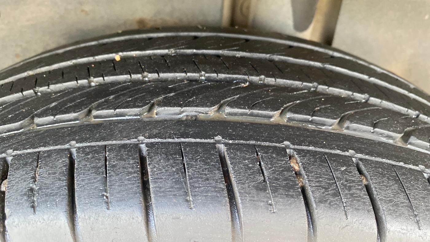 2020 MG HECTOR PLUS SHARP 1.5 PETROL TURBO DCT 6-STR, Petrol, Automatic, 41,818 km, Left Rear Tyre Tread