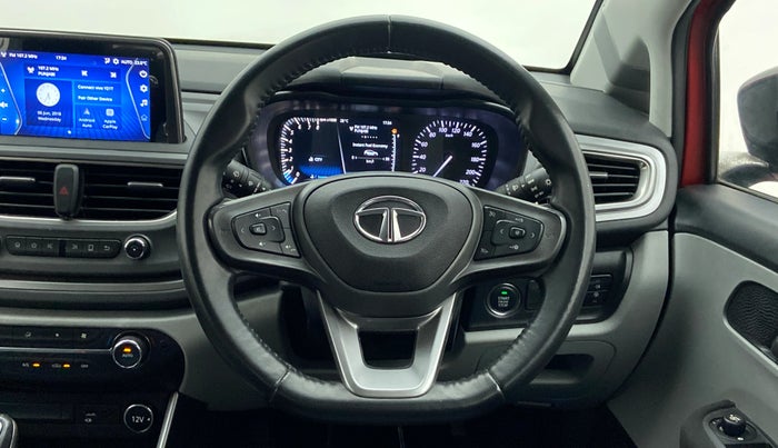 2020 Tata ALTROZ XZ 1.2, Petrol, Manual, 16,908 km, Steering Wheel Close Up