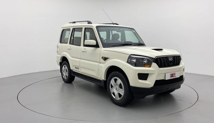 2017 Mahindra Scorpio S6+ INTELL HYBRID, Diesel, Manual, 39,791 km, Right Front Diagonal