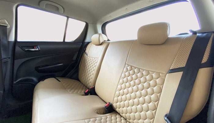 2016 Maruti Swift VXI D, Petrol, Manual, 32,562 km, Right Side Rear Door Cabin