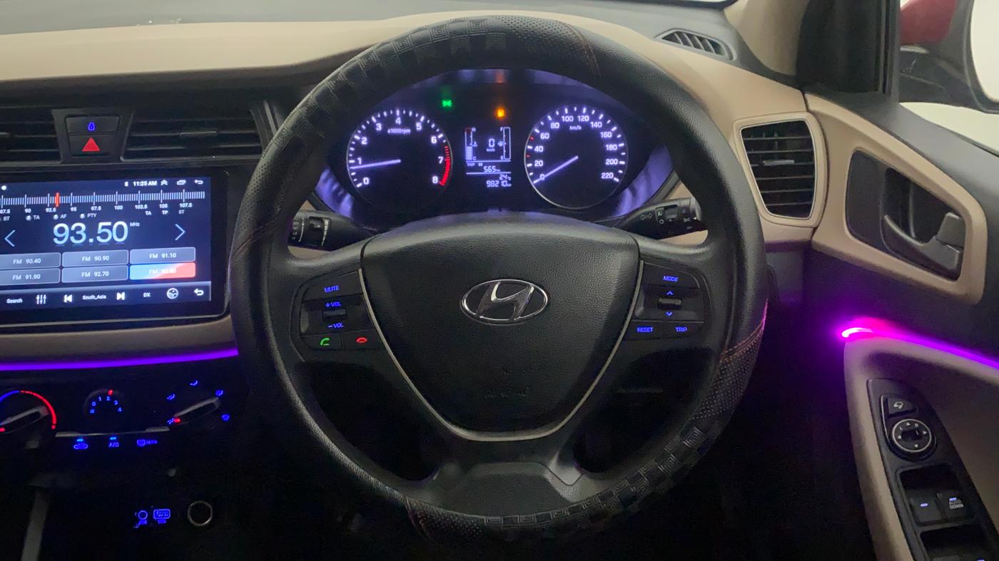 2017 Hyundai Elite i20 SPORTZ 1.2, Petrol, Manual, 98,272 km, Steering Wheel Close Up