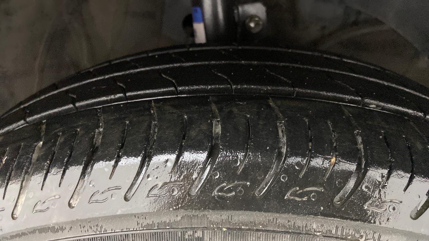 2021 Maruti Baleno DELTA PETROL 1.2, Petrol, Manual, 37,657 km, Right Front Tyre Tread