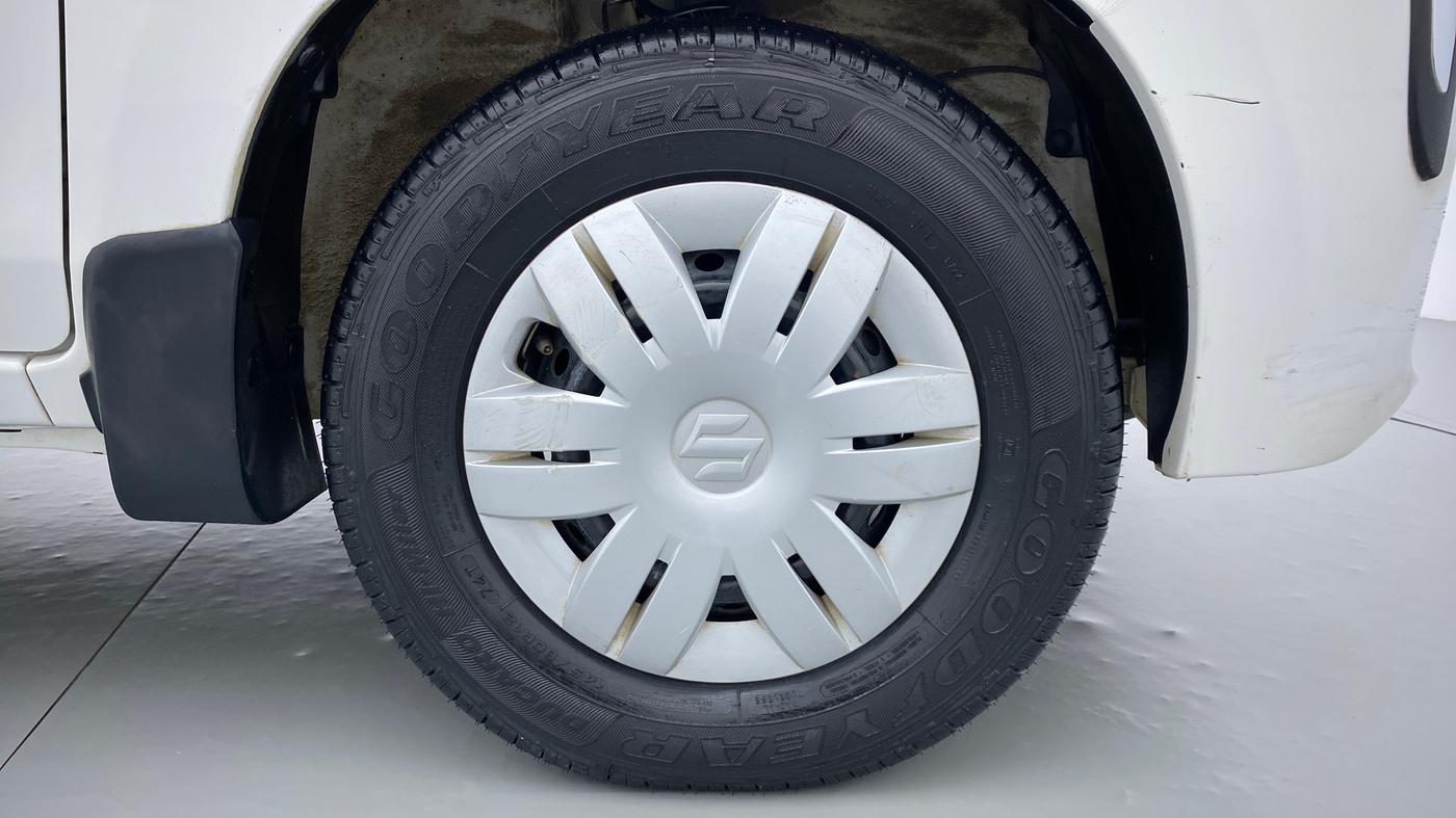 2020 Maruti Alto LXI, Petrol, Manual, 40,014 km, Right Front Wheel