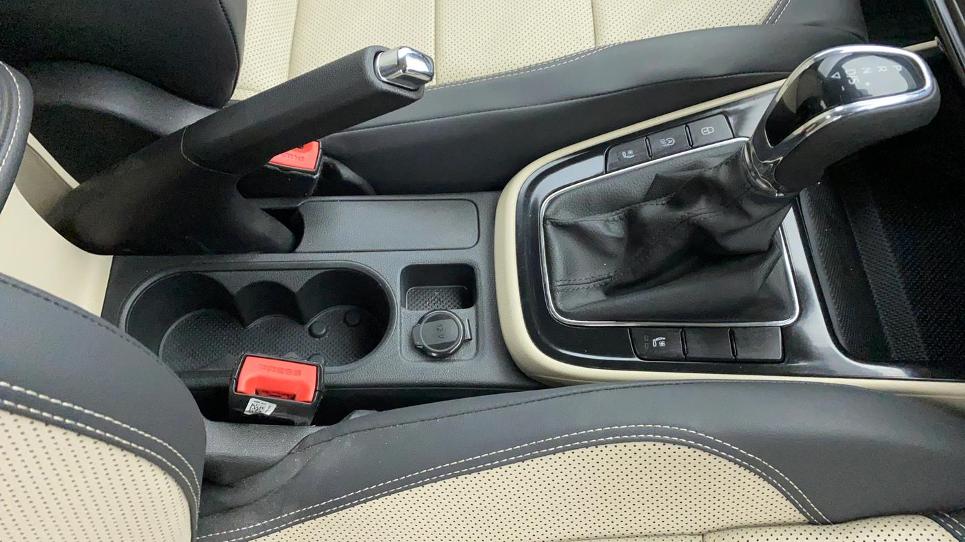 2022 Skoda SLAVIA STYLE 1.5 TSI DSG, Petrol, Automatic, 4,986 km, Gear Lever