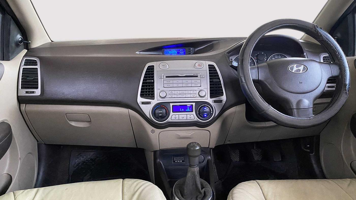 2010 Hyundai i20 MAGNA O 1.2, Petrol, Manual, 20,890 km, Dashboard