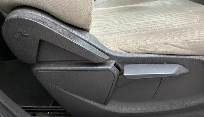 2014 Ford Ecosport 1.5TITANIUM TDCI, Diesel, Manual, 87,301 km, Driver Side Adjustment Panel