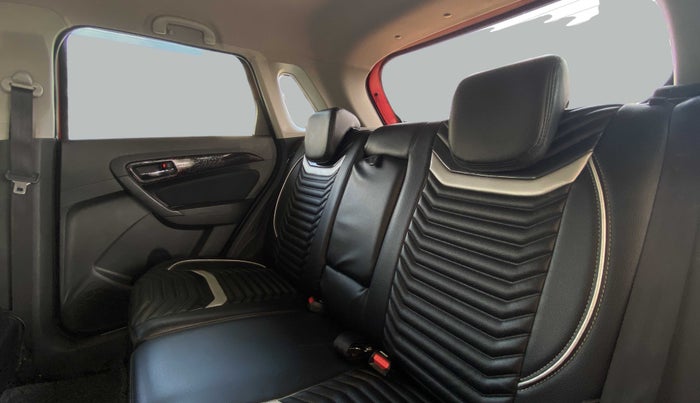2018 Maruti Vitara Brezza ZDI, Diesel, Manual, 26,354 km, Right Side Rear Door Cabin