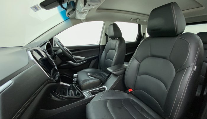 2020 MG HECTOR SHARP 2.0 DIESEL, Diesel, Manual, 56,425 km, Right Side Front Door Cabin