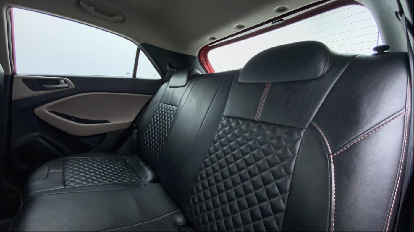 2014 Hyundai Elite i20 SPORTZ (O) 1.2, Petrol, Manual, 74,053 km, Right Side Rear Door Cabin