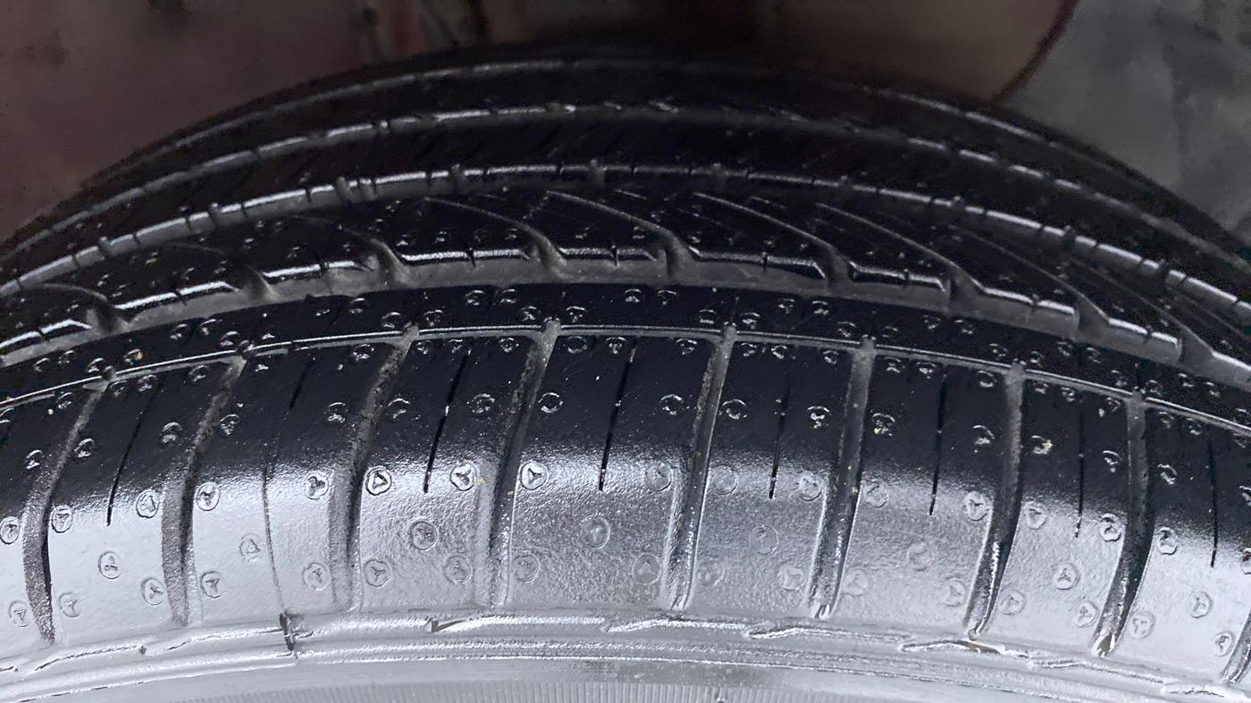 2014 Hyundai Elite i20 SPORTZ (O) 1.2, Petrol, Manual, 74,053 km, Right Front Tyre Tread