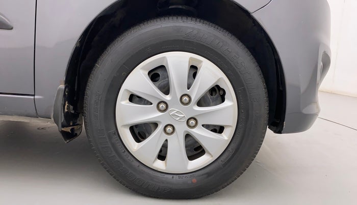 2013 Hyundai i10 MAGNA 1.1, Petrol, Manual, 46,910 km, Right Front Wheel