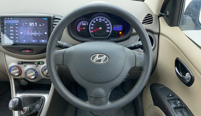 2013 Hyundai i10 MAGNA 1.1, Petrol, Manual, 46,910 km, Steering Wheel Close Up