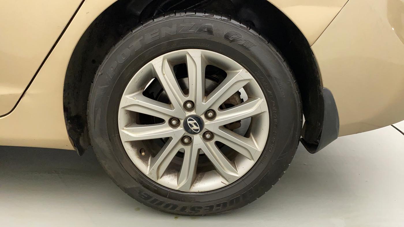 2015 Hyundai New Elantra 1.8 SX AT VTVT, Petrol, Automatic, 74,819 km, Left Rear Wheel