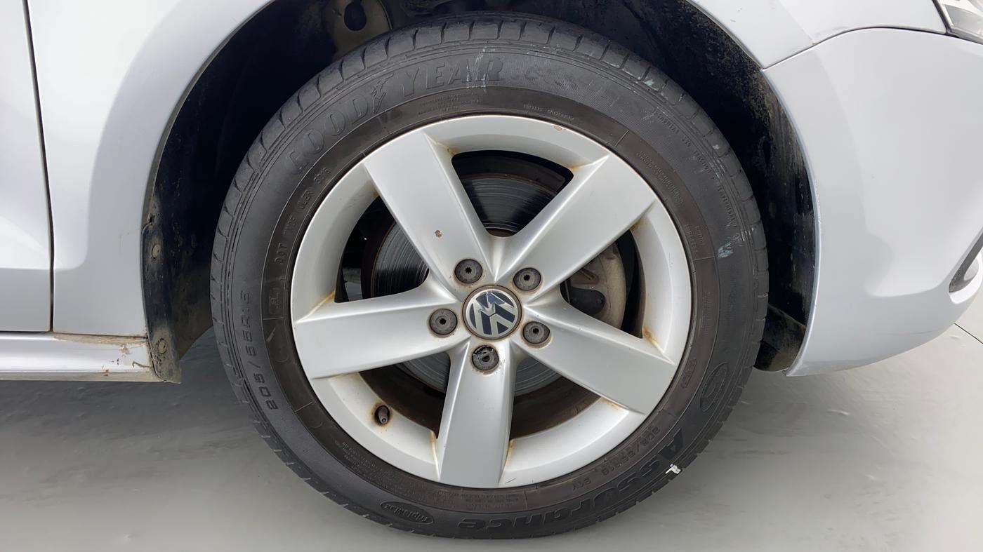 2012 Volkswagen Jetta TRENDLINE 1.4 TSI MT, Petrol, Manual, 92,679 km, Right Front Wheel