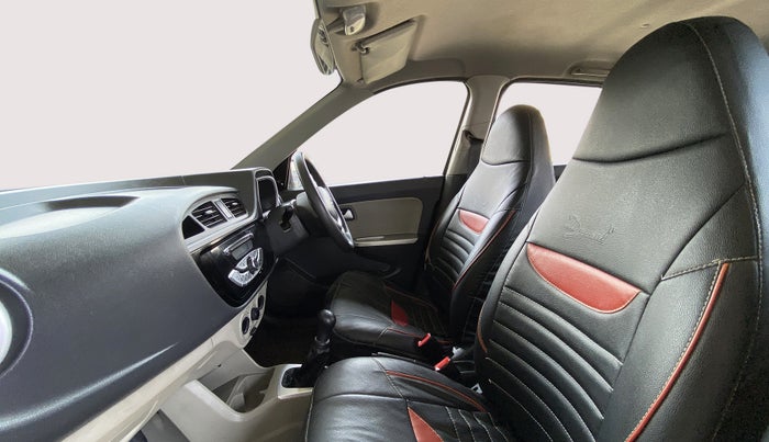 2019 Maruti Alto K10 VXI P, Petrol, Manual, 29,403 km, Right Side Front Door Cabin