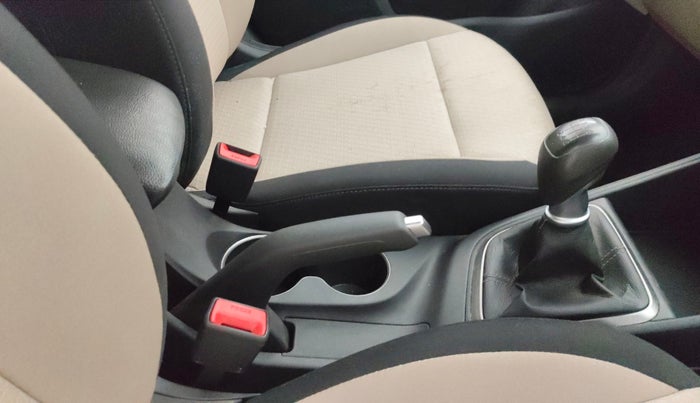 2019 Hyundai Verna 1.6 VTVT SX, Petrol, Manual, 41,403 km, Gear Lever