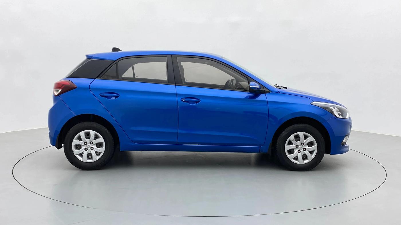 2017 Hyundai Elite i20 SPORTZ 1.2, Petrol, Manual, 66,077 km, Right Side View