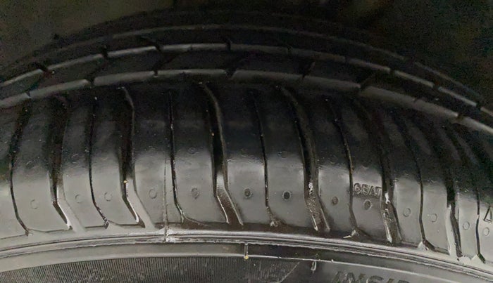 2014 Skoda Octavia ELEGANCE 1.8 TSI AT, Petrol, Automatic, 55,619 km, Right Rear Tyre Tread
