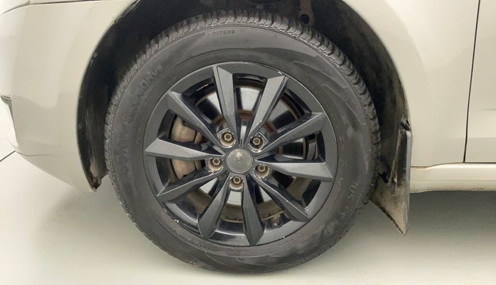 2014 Skoda Octavia ELEGANCE 1.8 TSI AT, Petrol, Automatic, 55,619 km, Left Front Wheel