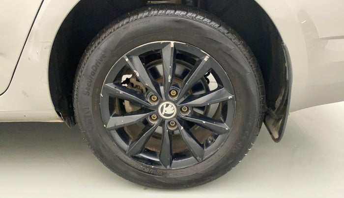 2014 Skoda Octavia ELEGANCE 1.8 TSI AT, Petrol, Automatic, 55,619 km, Left Rear Wheel