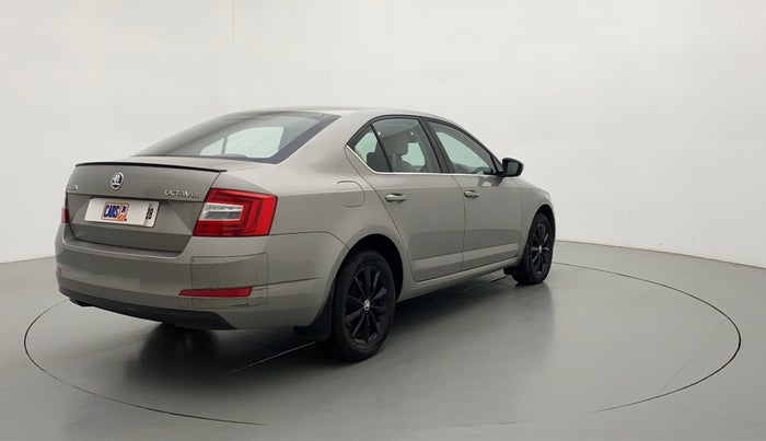 2014 Skoda Octavia ELEGANCE 1.8 TSI AT, Petrol, Automatic, 55,619 km, Right Back Diagonal