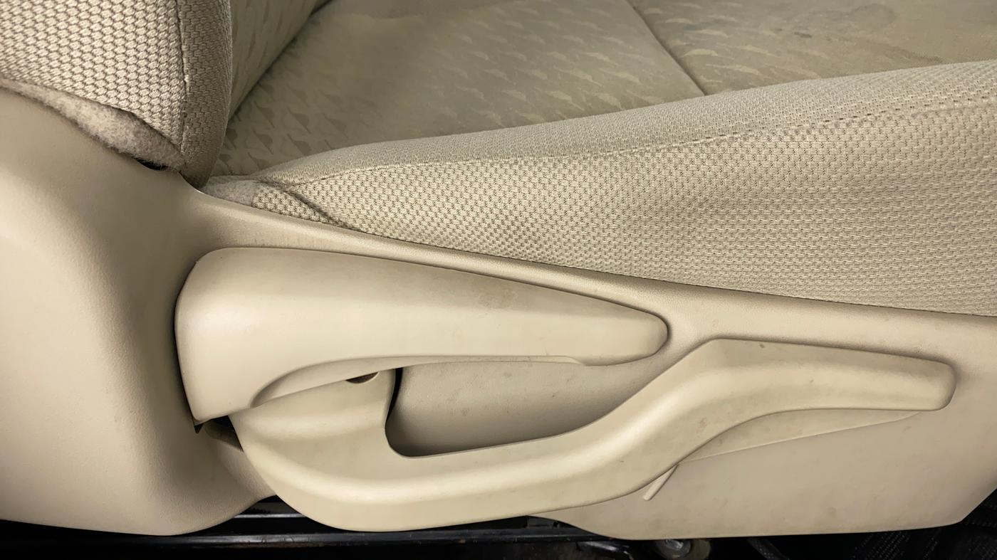 2019 Toyota Etios Liva V, Petrol, Manual, 31,719 km, Driver Side Adjustment Panel