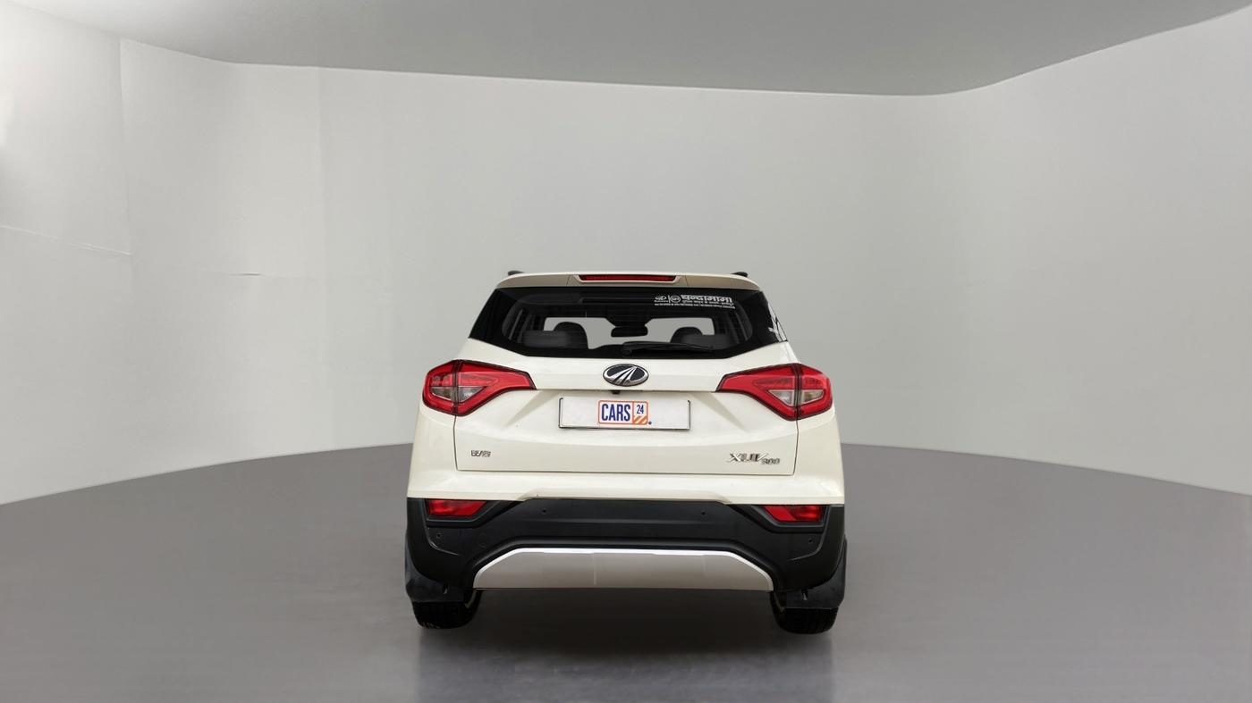 2021 Mahindra XUV300 1.2 W8 OPT, Petrol, Manual, 30,981 km, Back/Rear