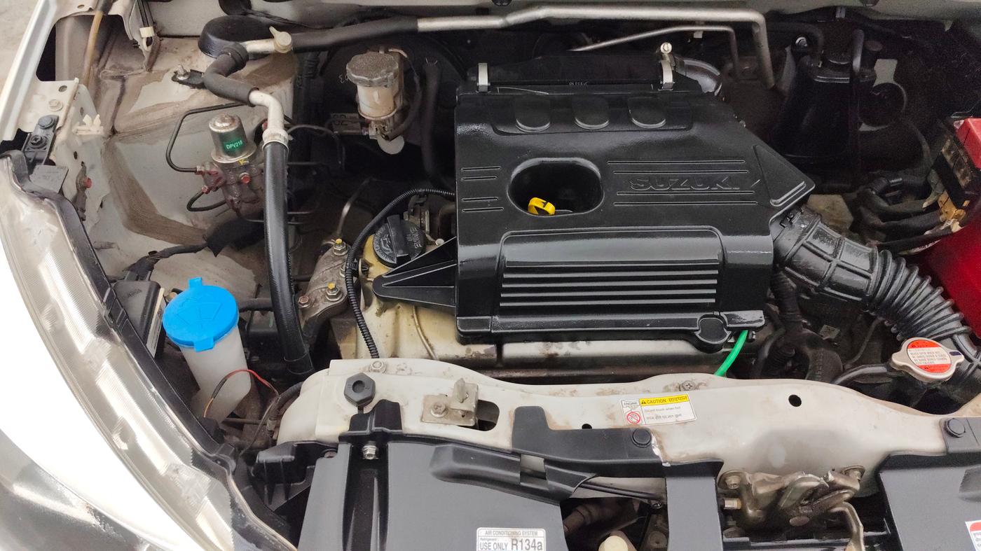 2016 Maruti Celerio VXI AMT, Petrol, Automatic, 18,287 km, Engine View - Right