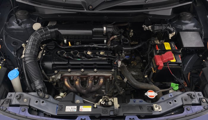 2019 Maruti Swift VXI D, Petrol, Manual, 33,134 km, Open Bonet
