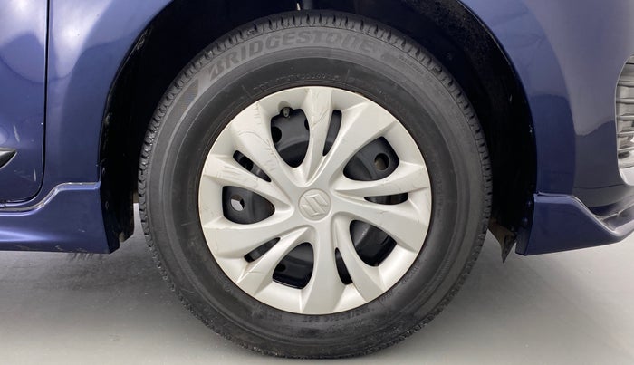 2019 Maruti Swift VXI D, Petrol, Manual, 33,134 km, Right Front Wheel