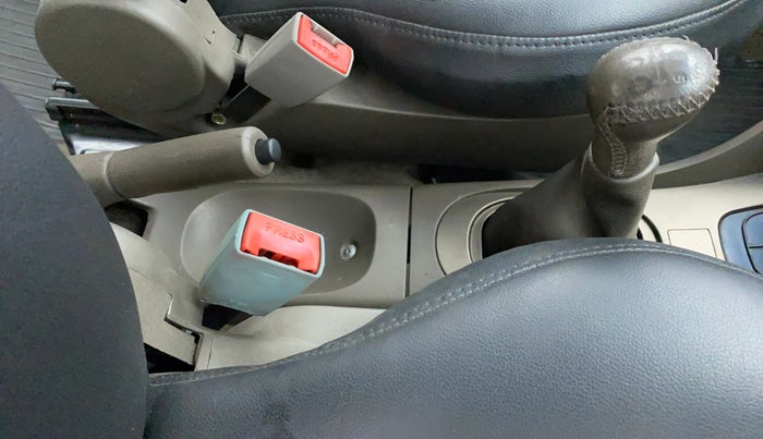 2010 Tata Indigo ECS GLS, Petrol, Manual, 18,383 km, Gear Lever