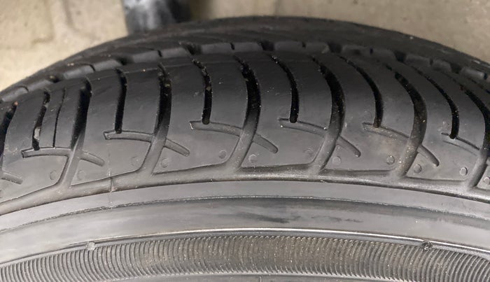 2019 Maruti New Wagon-R ZXI 1.2 old, Petrol, Manual, 5,867 km, Right Rear Tyre Tread