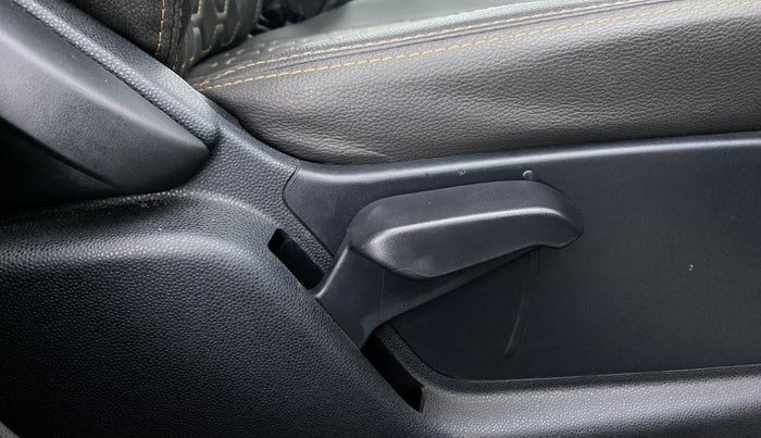 2018 Ford Ecosport 1.5 TITANIUM TI VCT, Petrol, Manual, 29,411 km, Driver Side Adjustment Panel