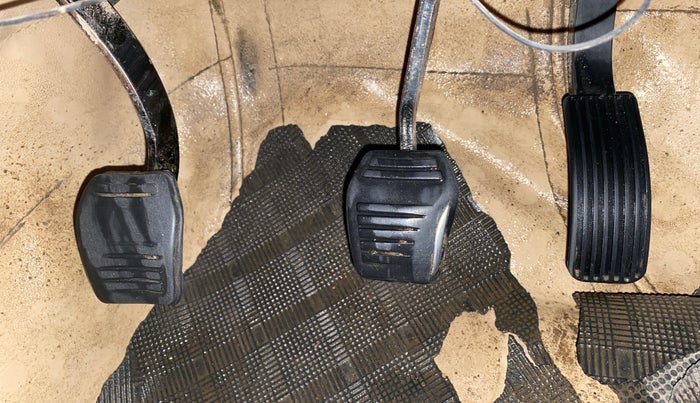 2022 Mahindra BOLERO NEO N 4, Diesel, Manual, 1,03,710 km, Pedals