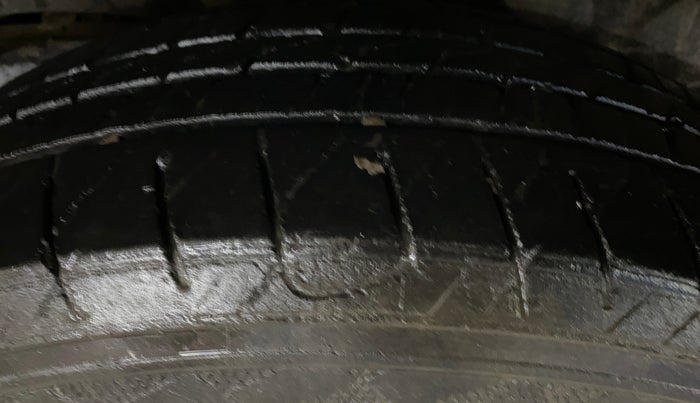 2022 Mahindra BOLERO NEO N 4, Diesel, Manual, 1,03,710 km, Left Rear Tyre Tread