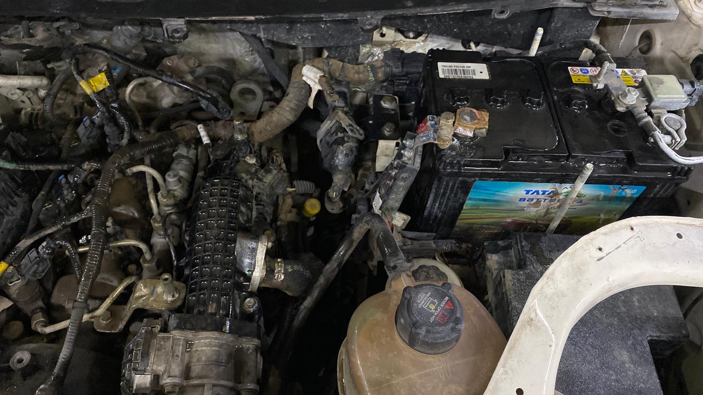 2022 Mahindra BOLERO NEO N 4, Diesel, Manual, 1,05,611 km, Engine View - Left