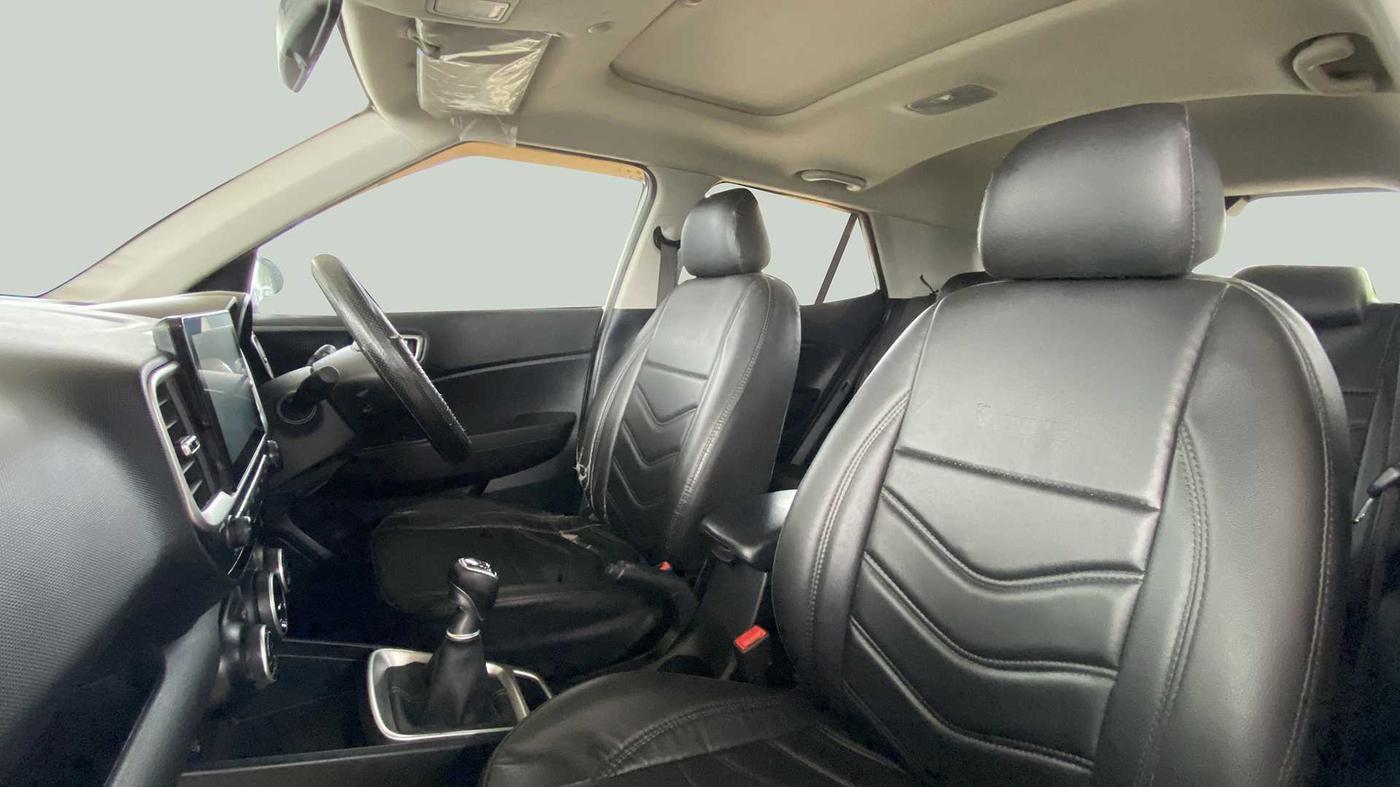 2021 Hyundai VENUE 1.0L Turbo GDI SX MT, Petrol, Manual, 28,518 km, Right Side Front Door Cabin